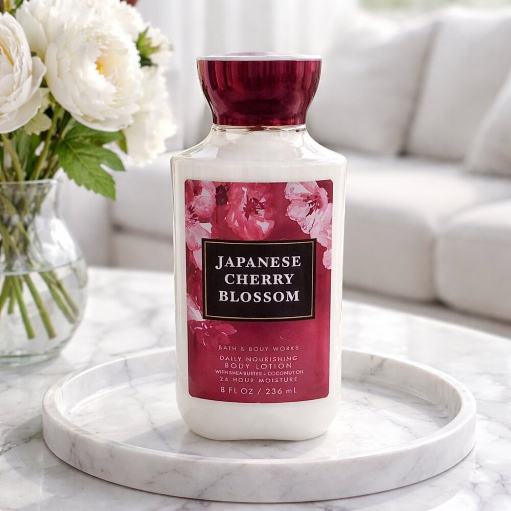 Bath & Body Works Japanese Cherry Blossom Body‎ Lotion - New